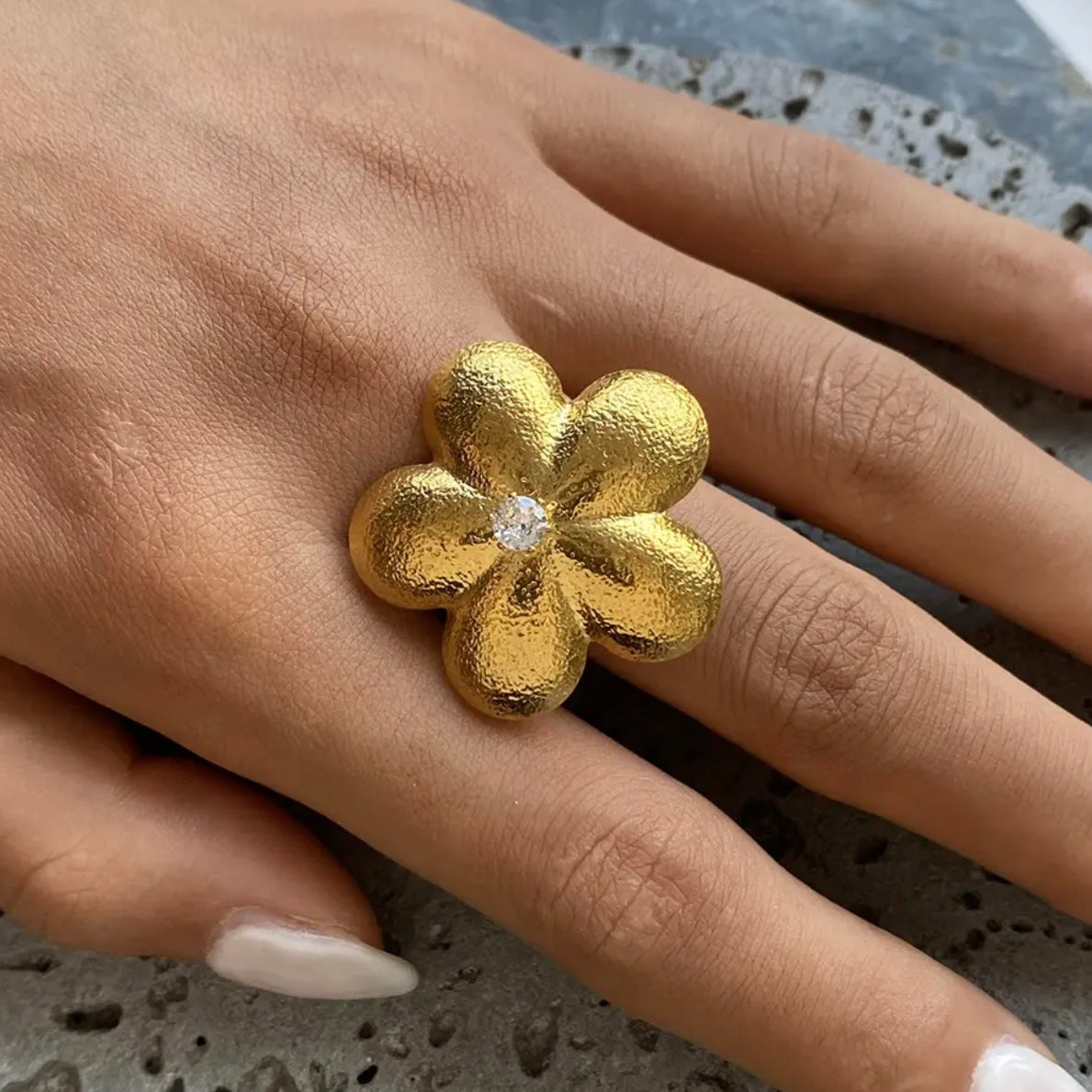 ANILLO PLUMERIA