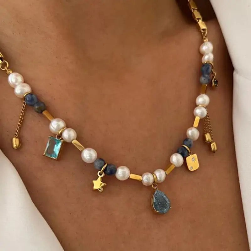 COLLAR UNIVERSO