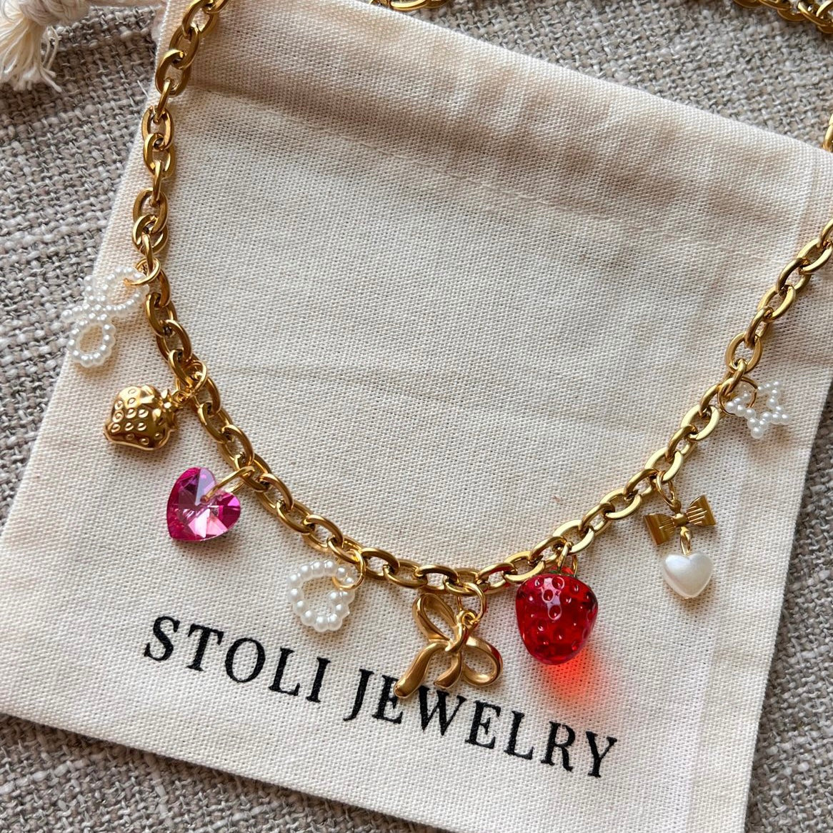 COLLAR CORALINE