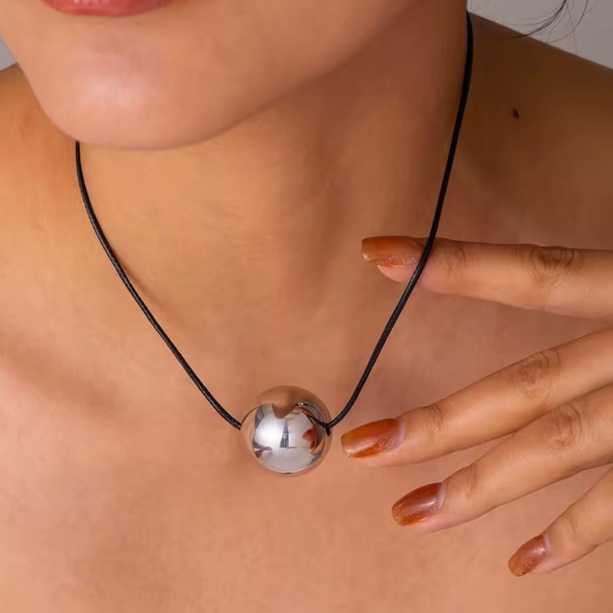 COLLAR