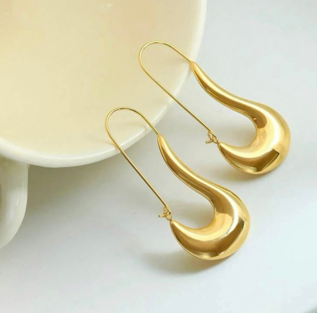 ARETES CERY