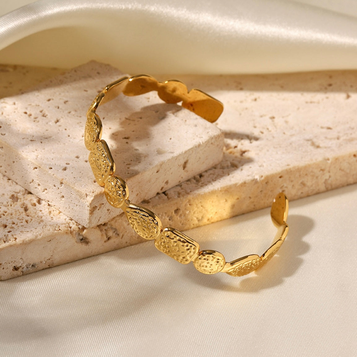 PULSERA ATENA