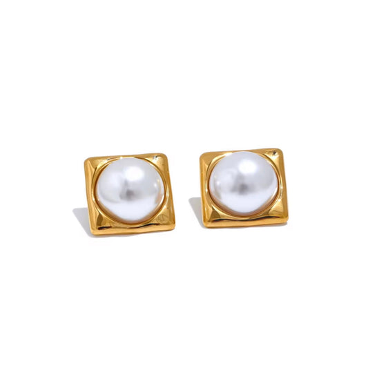 ARETES MELINDA