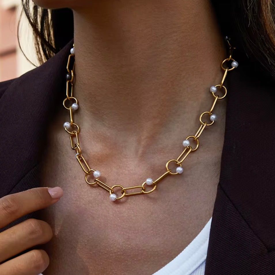 COLLAR