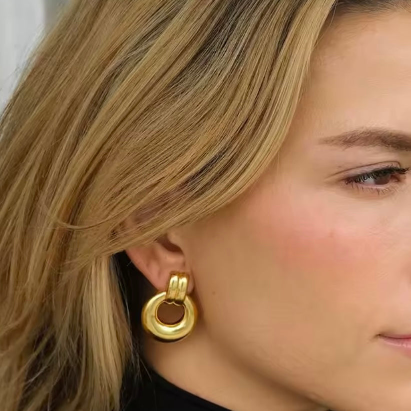 ARETES ZAVIIS