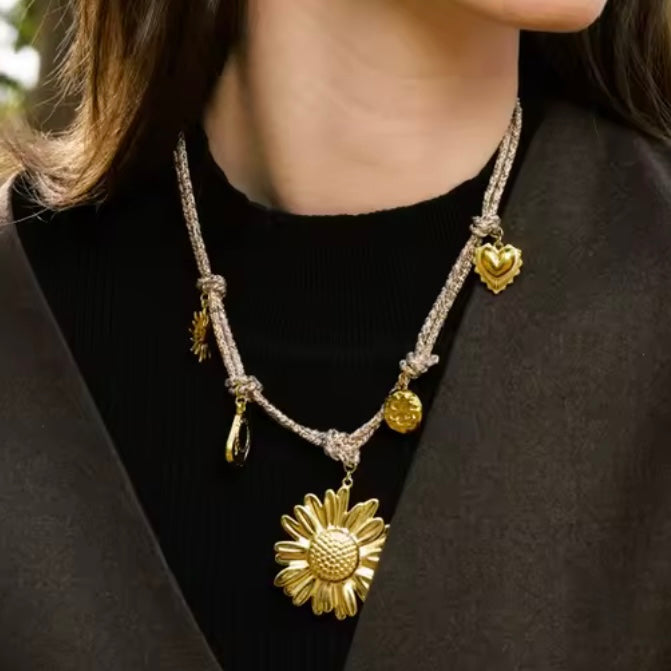 COLLAR MARGARITA