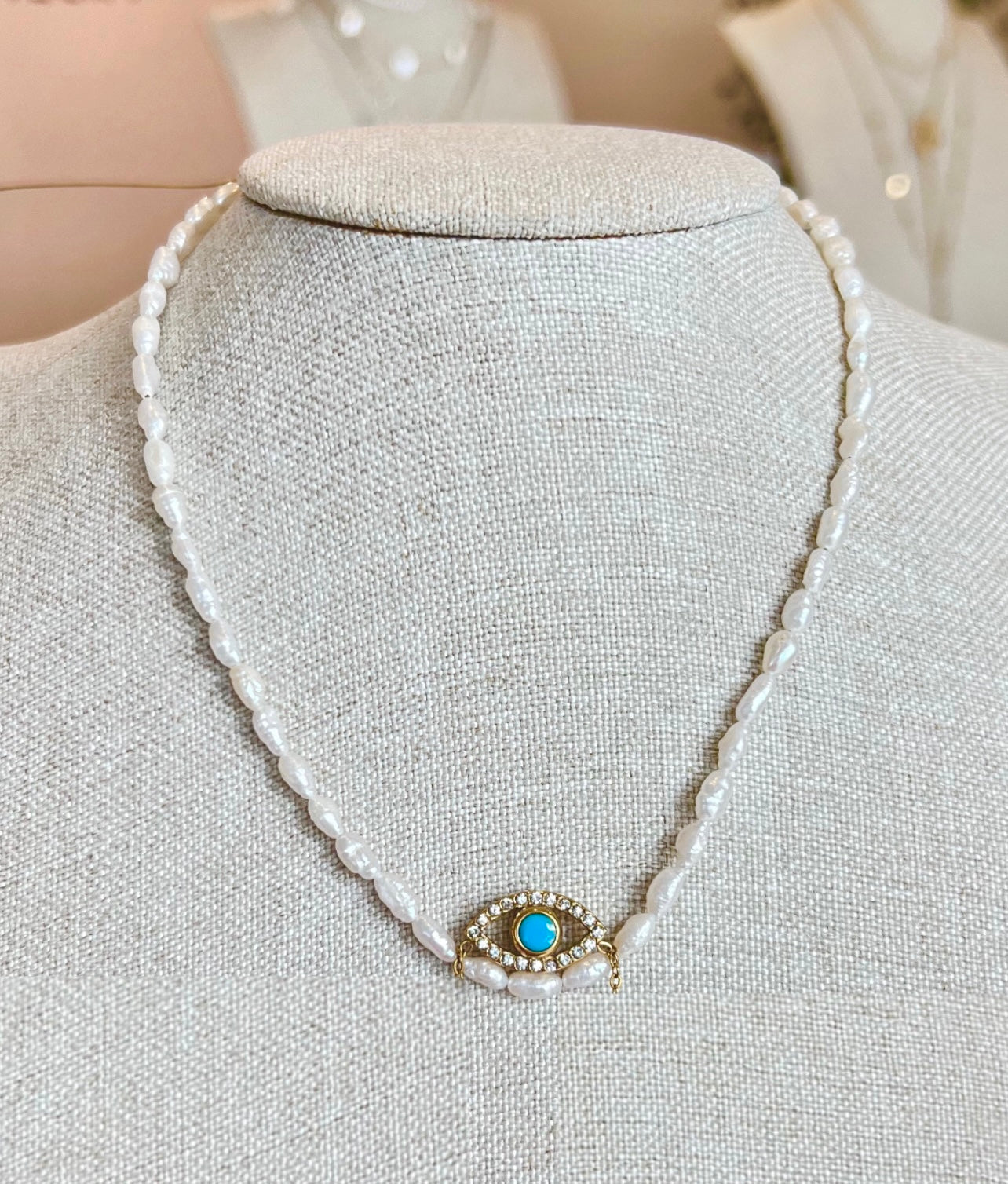 COLLAR