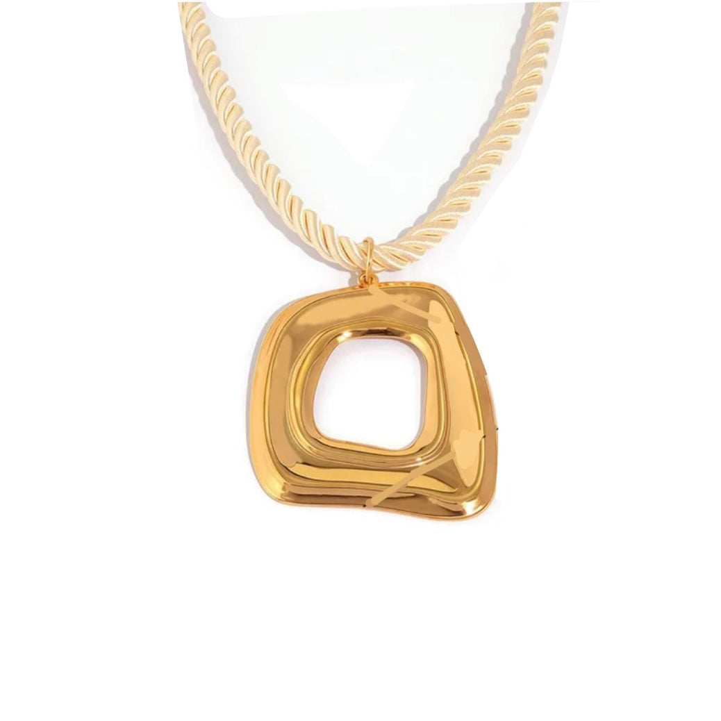 COLLAR