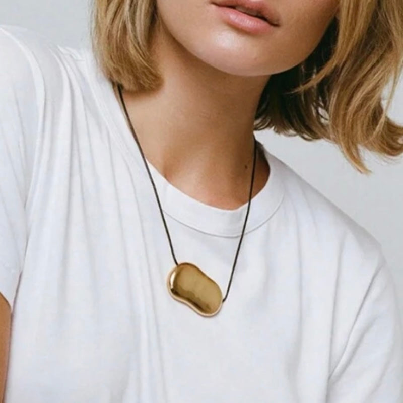 COLLAR