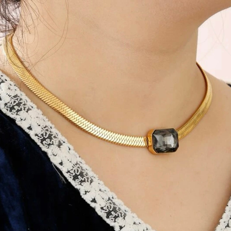 COLLAR LISYARY