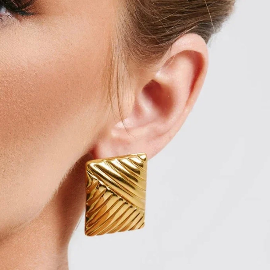 ARETES ATHERYN