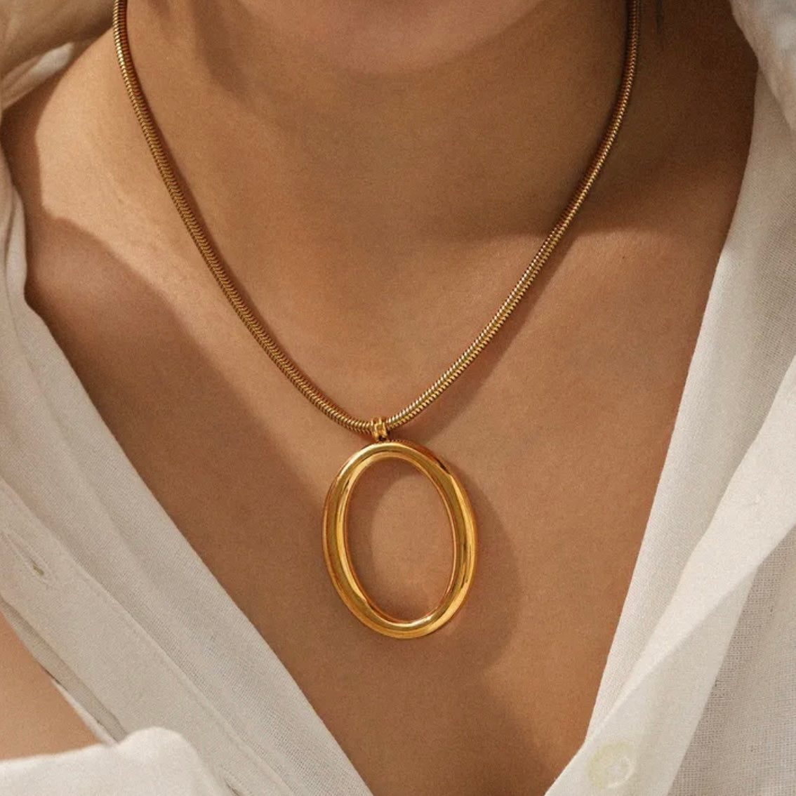 COLLAR