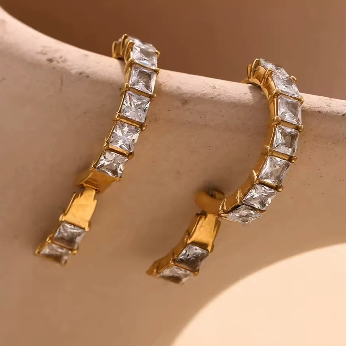ARETES