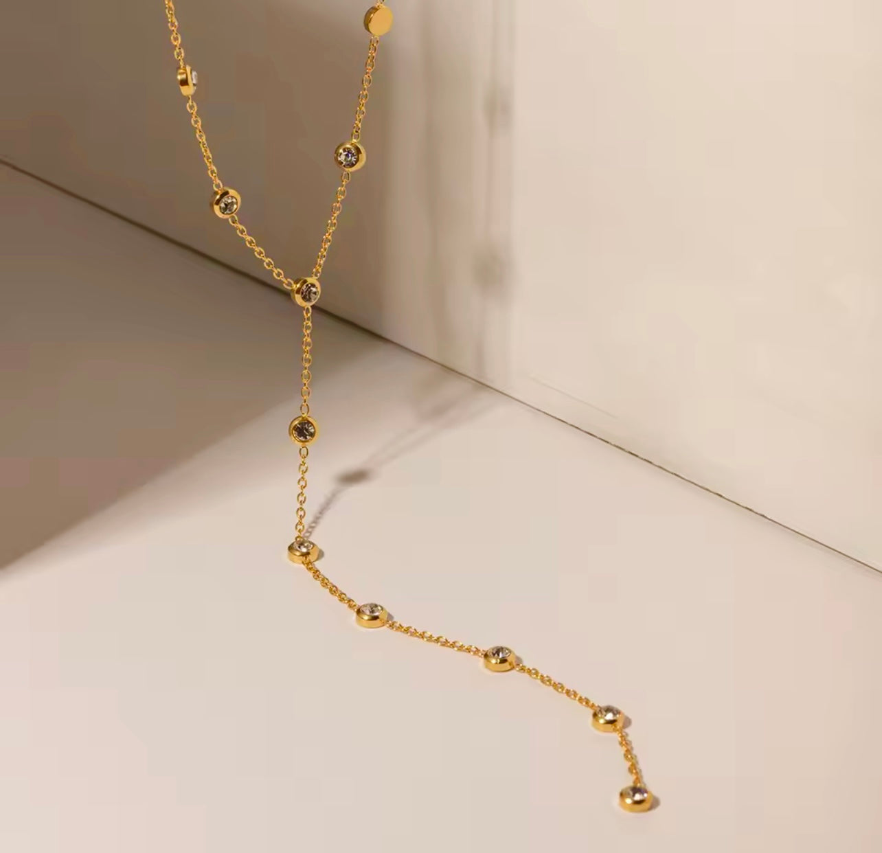 COLLAR