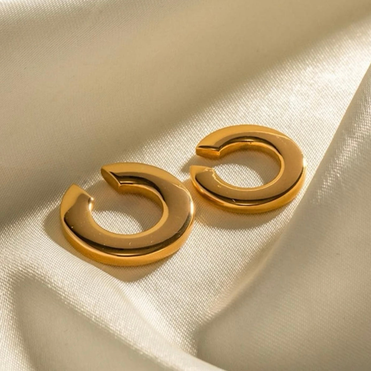 EAR CUFF LISSA