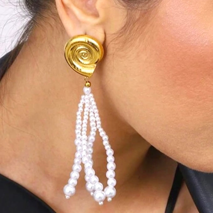 ARETES CALLETH