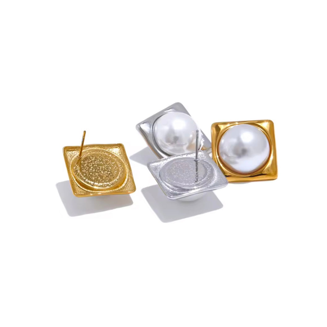 ARETES MELINDA