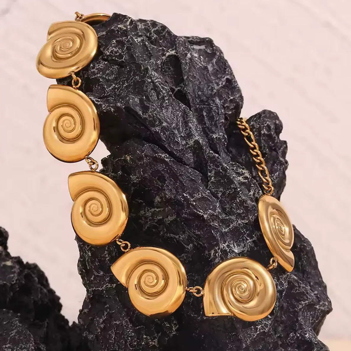 COLLAR CONCHIGLIA