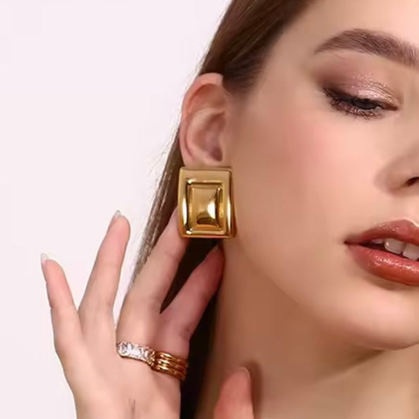 ARETES TRINITHY GOLD
