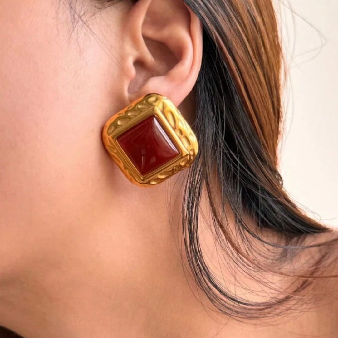 ARETES SHANIE
