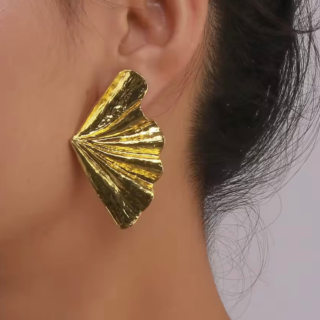 ARETES EXIH