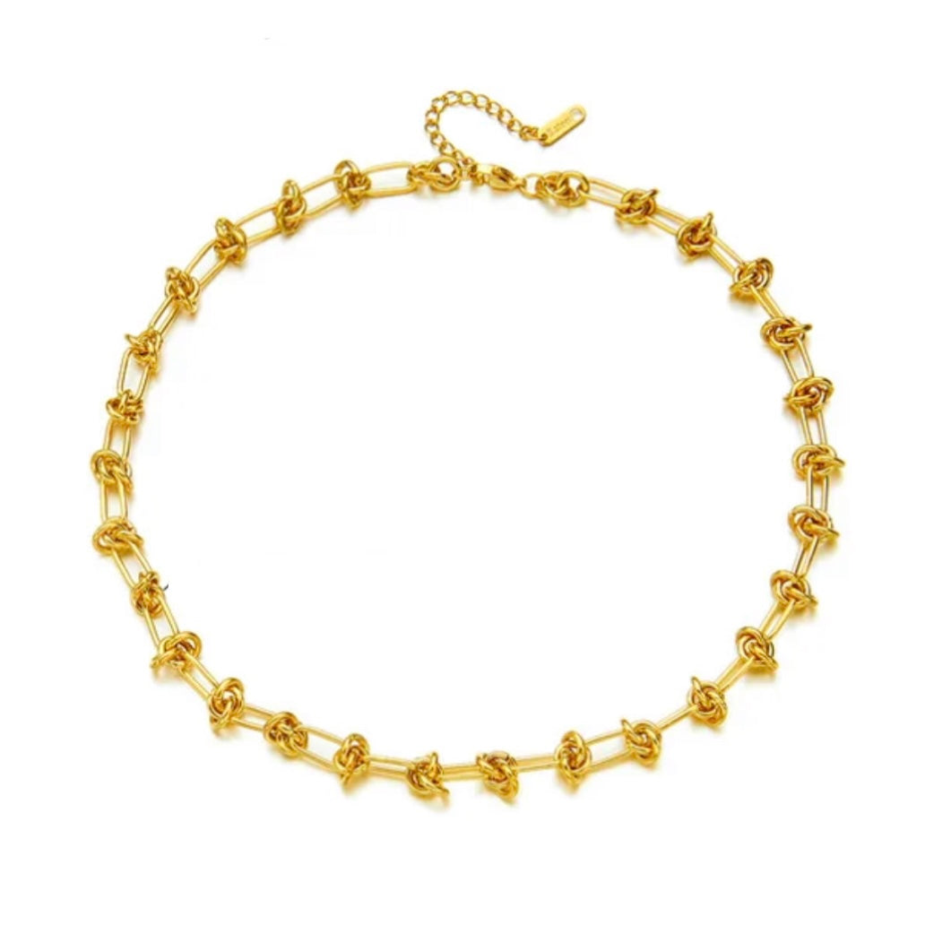 COLLAR ENGARZADO