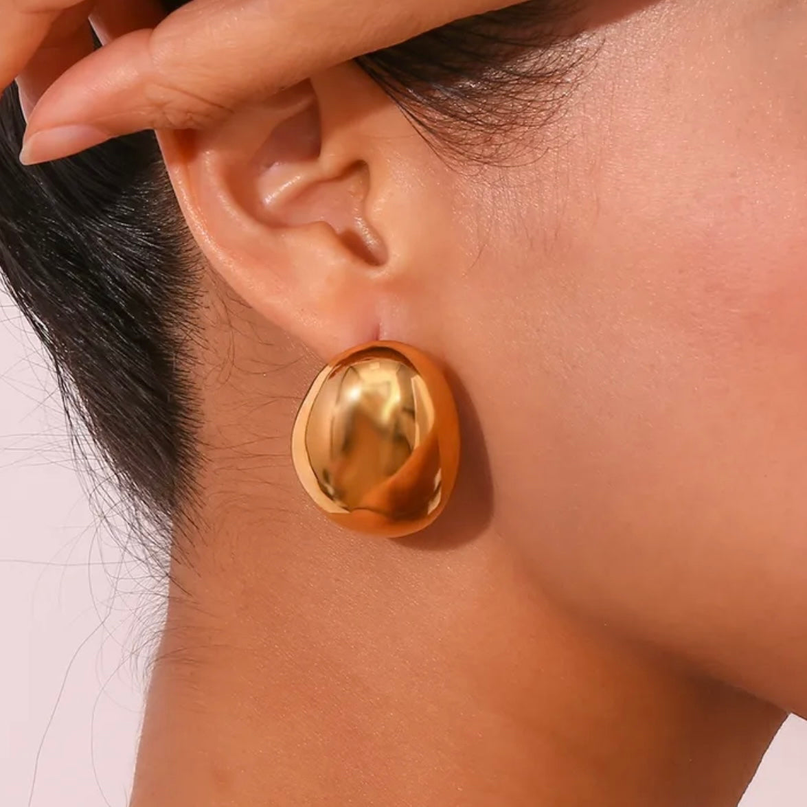 ARETES CHARLOTTE