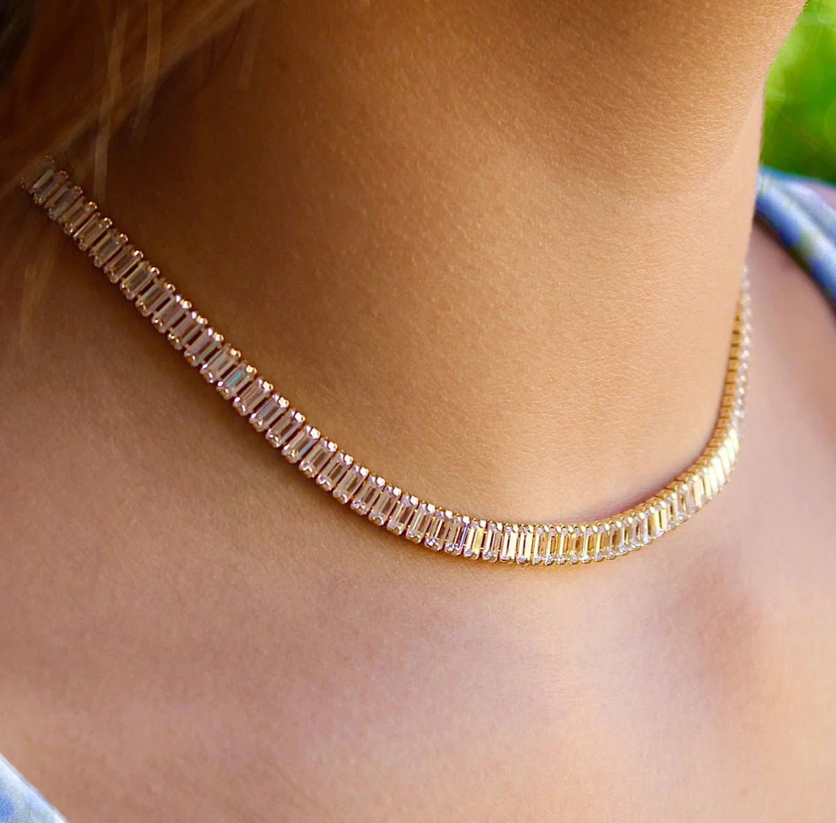 COLLAR
