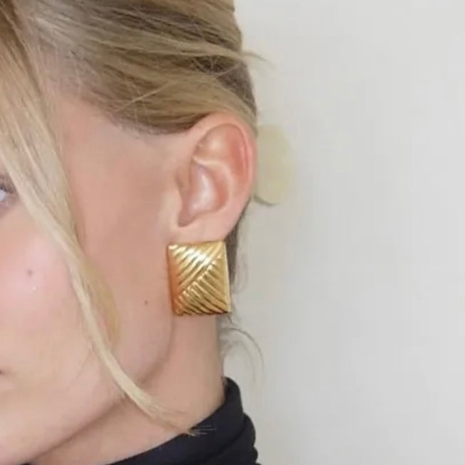 ARETES ATHERYN