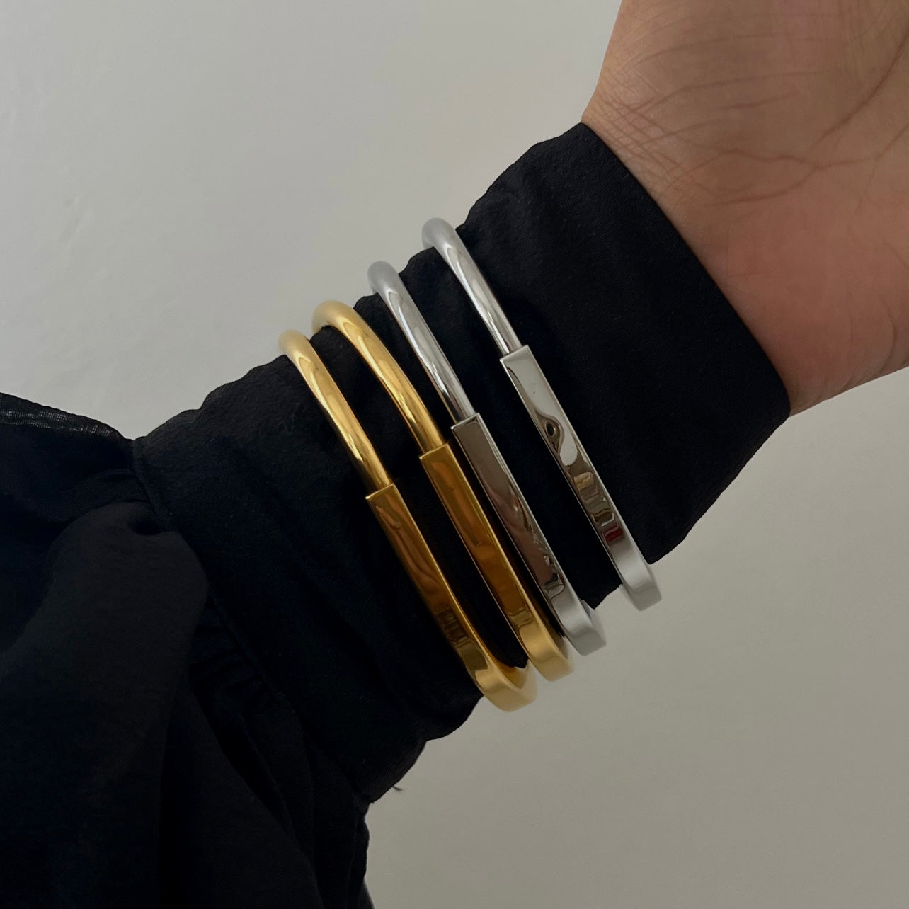 PULSERA QULF PLATEADA