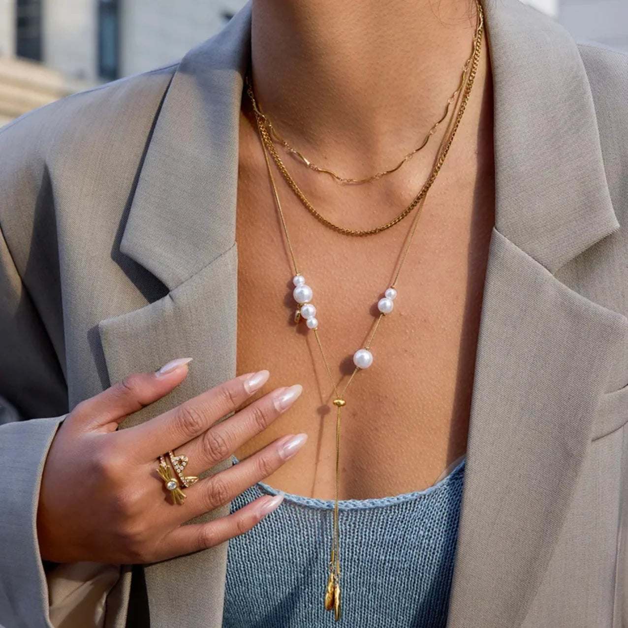 COLLAR
