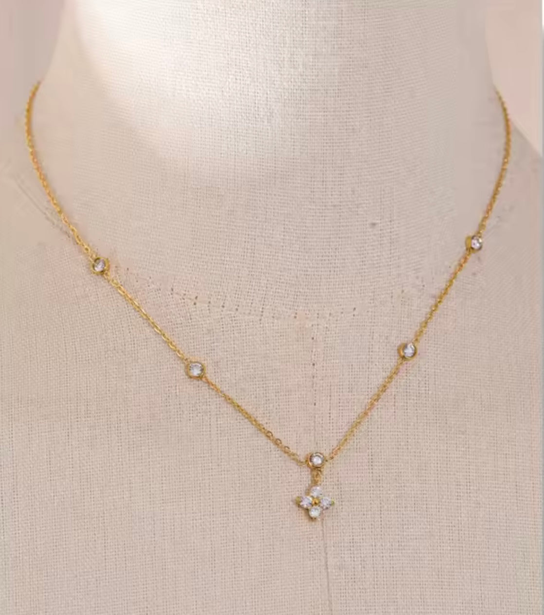 COLLAR