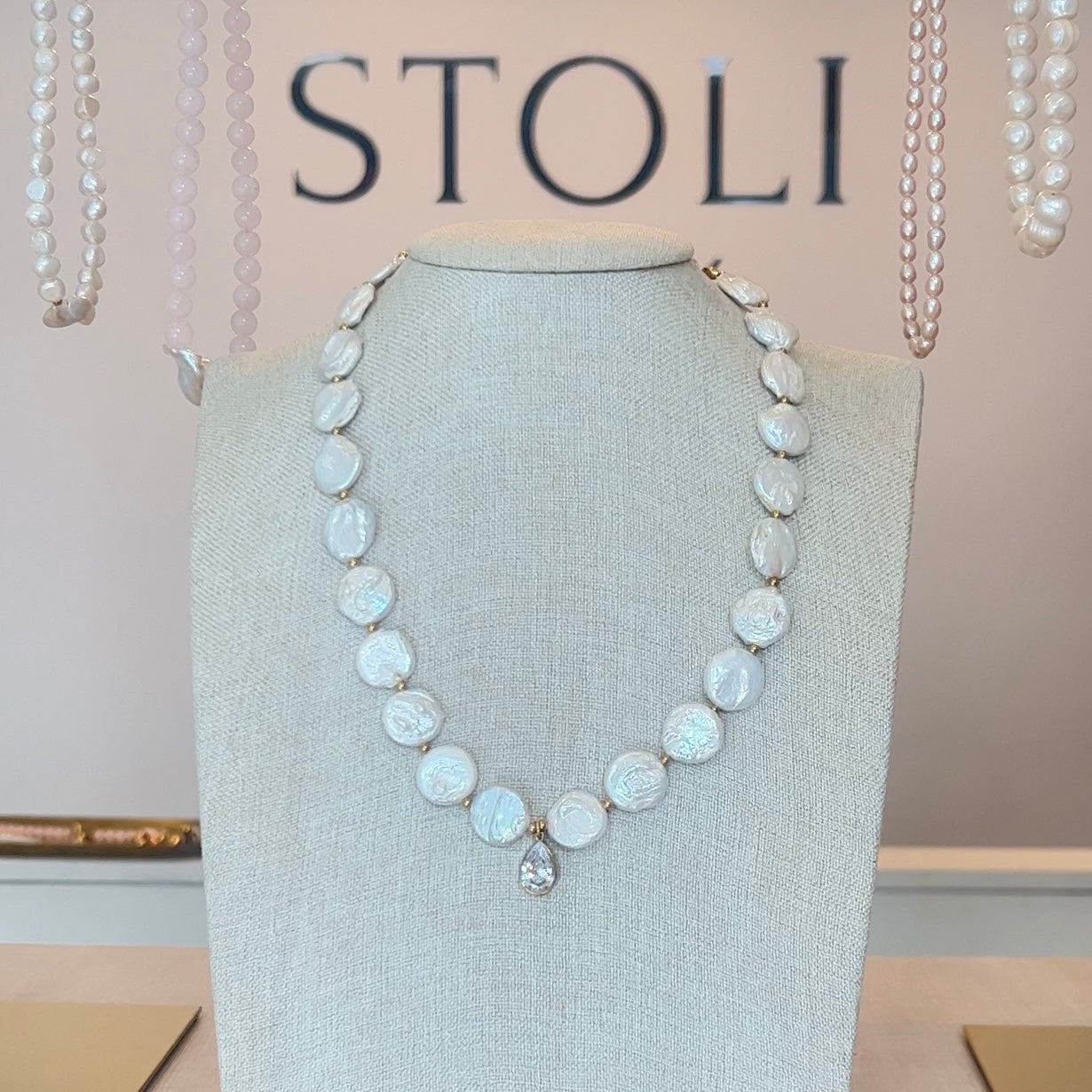 COLLAR