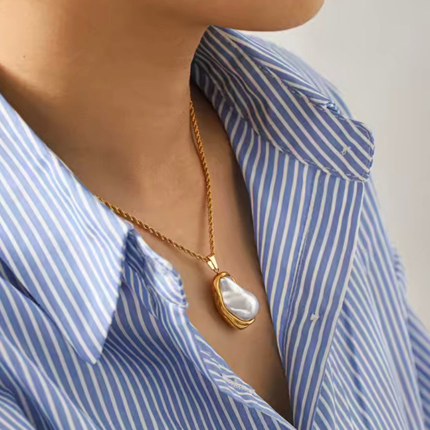 COLLAR