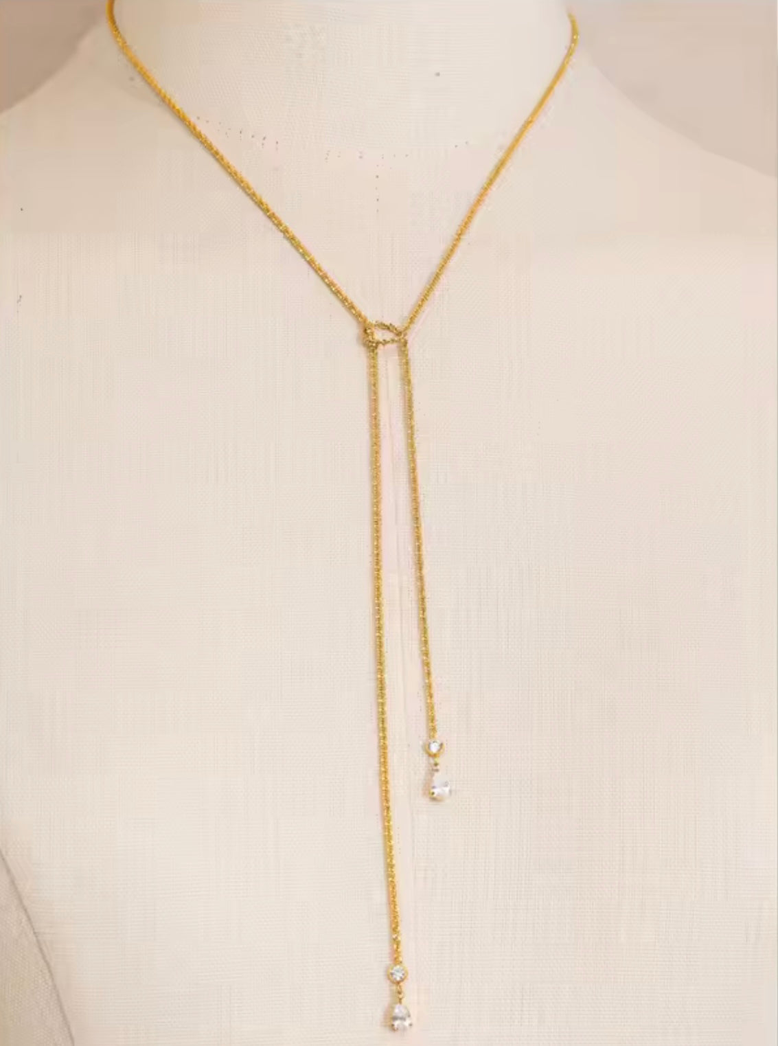 COLLAR