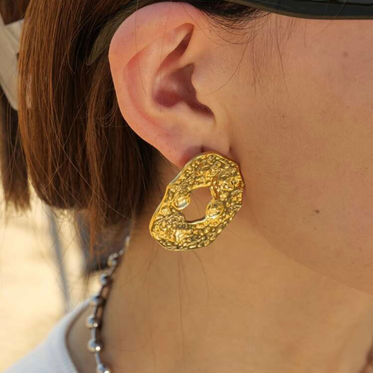 ARETES COSMO