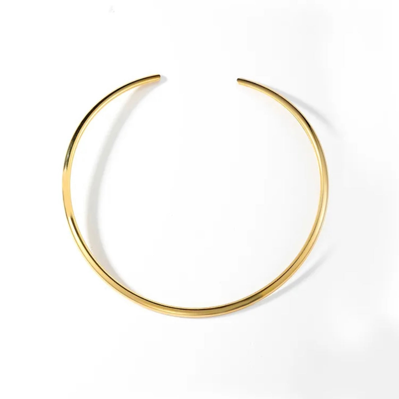 COLLAR LISO AVERY