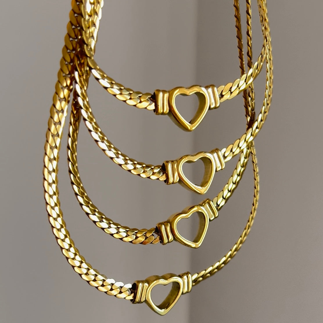 COLLAR ACRUX