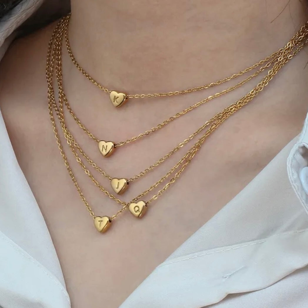 COLLAR INICIAL CORAZÓN