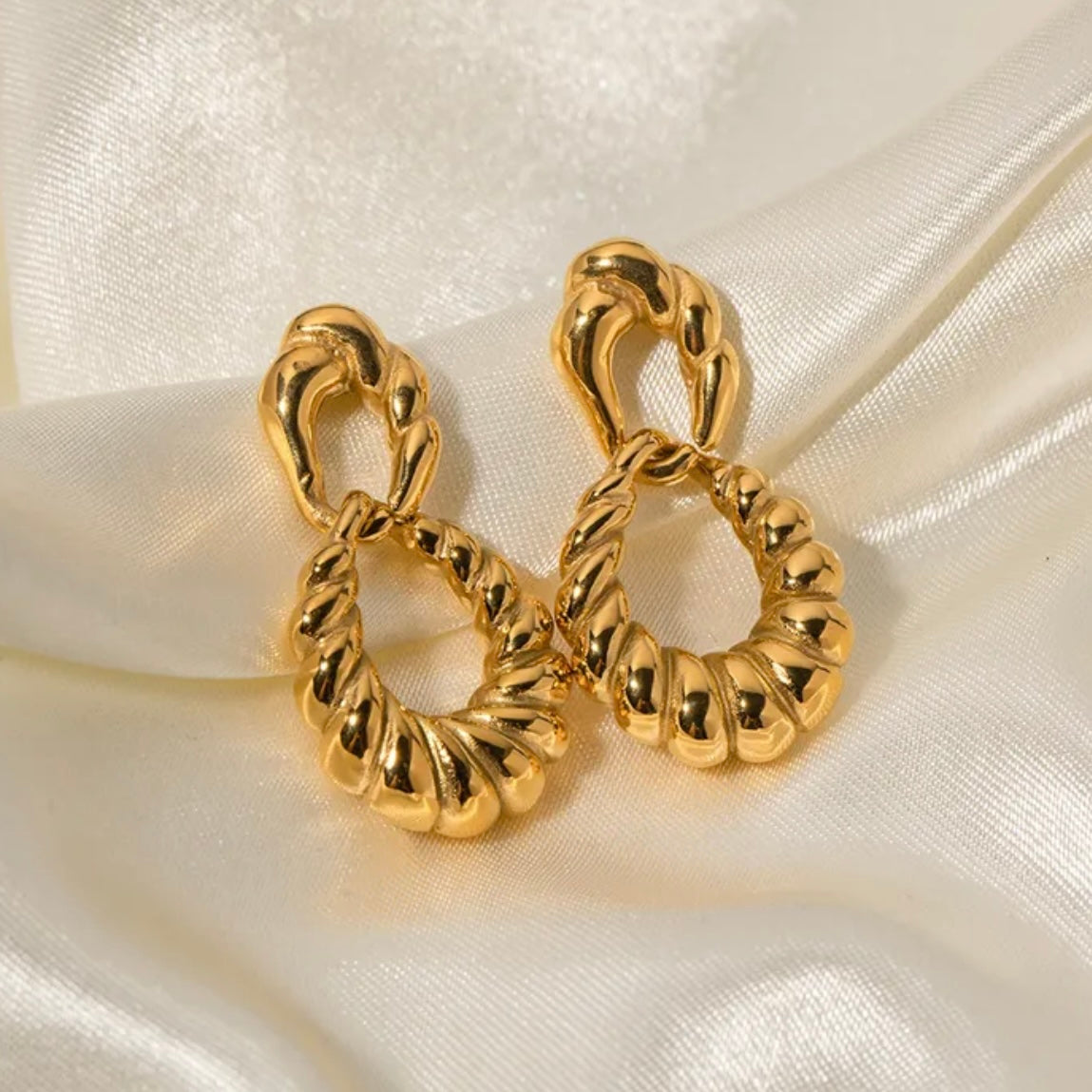 ARETES OLIVA