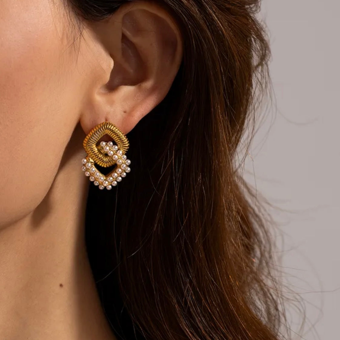 ARETES CONSTANTINE