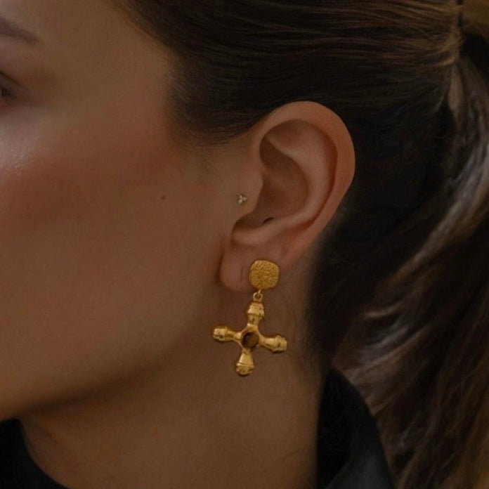 ARETES AUREM